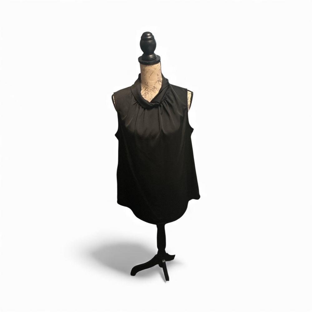 Anne Klein Elegant Black Sleeveless Blouse